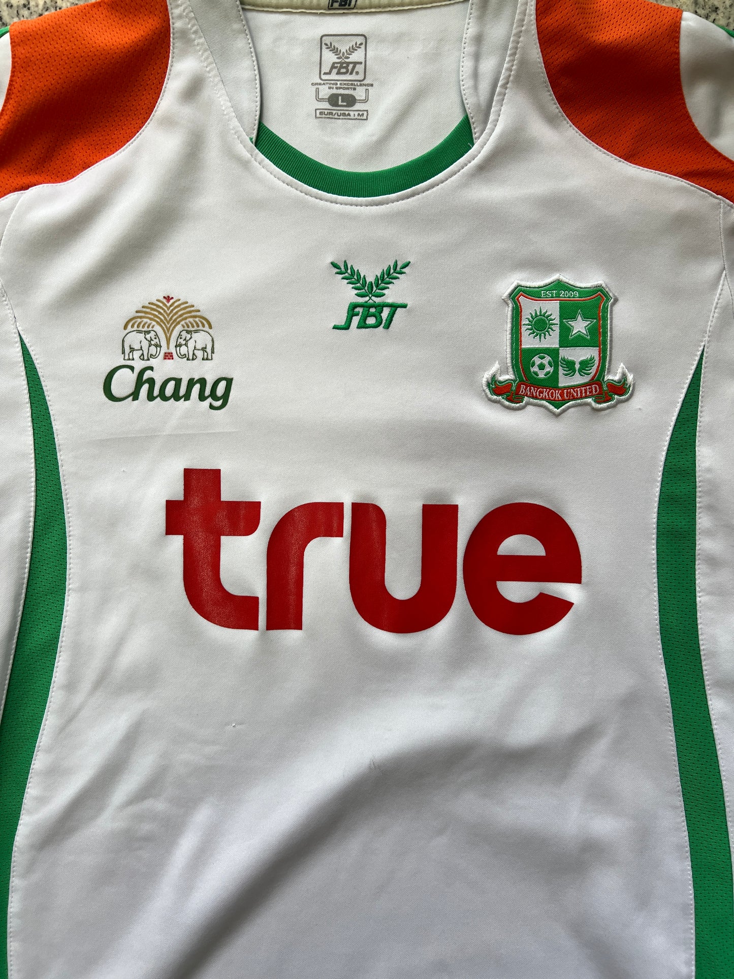 Bangkok United 2010 Away Shirt (L)