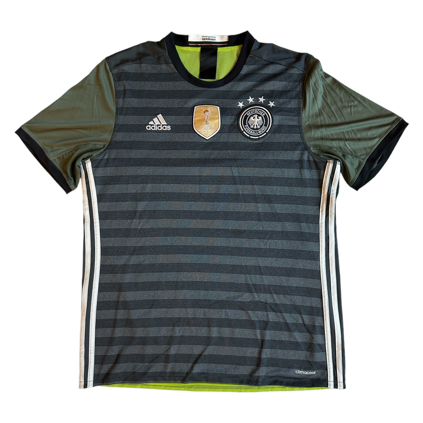 2016-17 Germany Reversible Away Shirt (L)