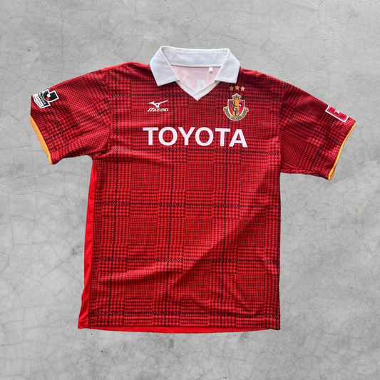 2017/18 Nagoya Grampus Home Shirt
