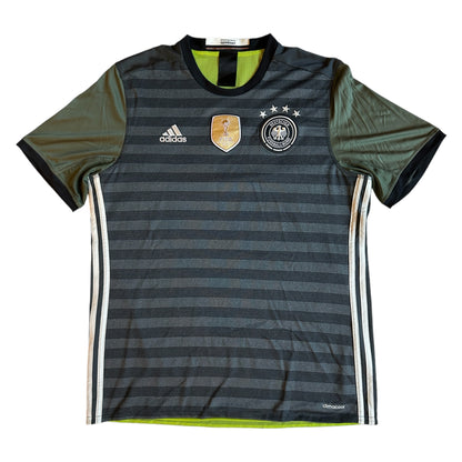 2016-17 Germany Reversible Away Shirt (L)